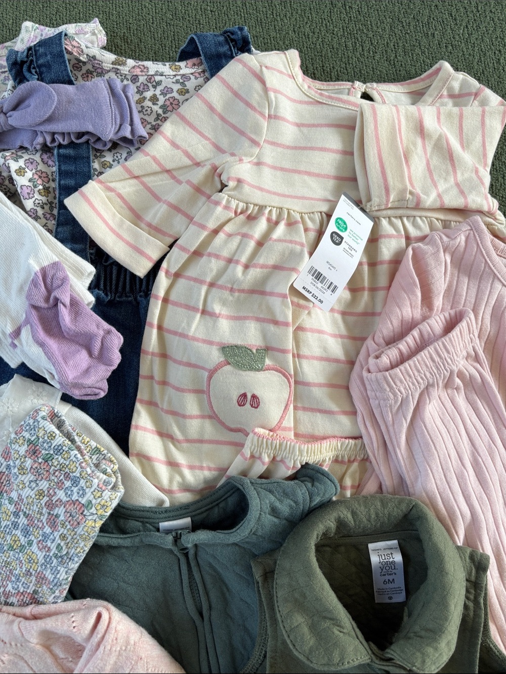 Bundle of 8 3-6 Month Baby Girl’s Outfits/Clothing Items - Picture 5 of 6